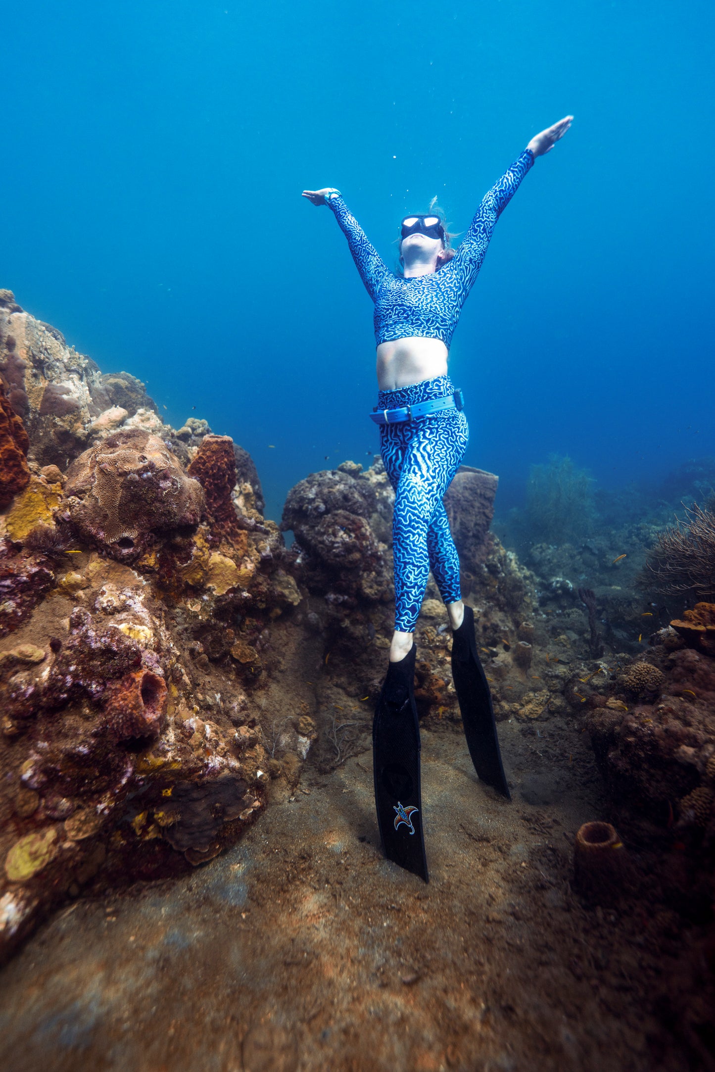 Coralie Recycled Materials Crop Rash Guard