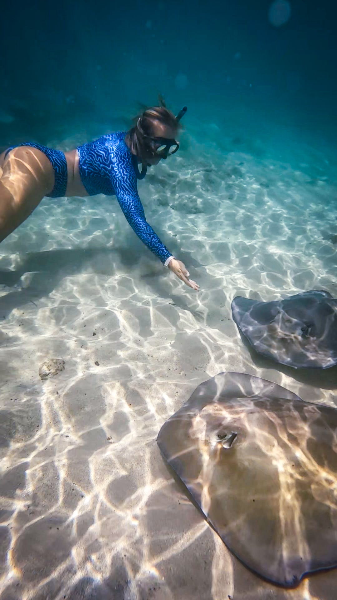 Coralie Recycled Materials Crop Rash Guard