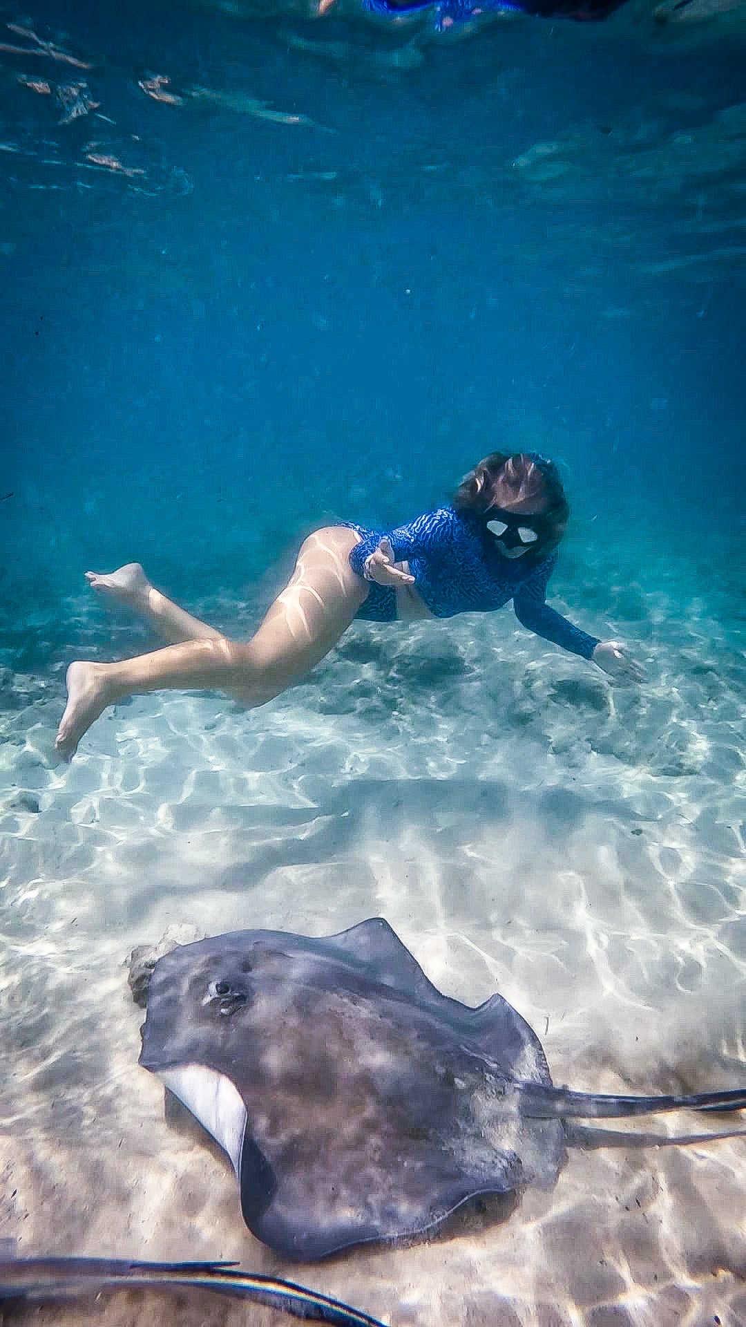 Coralie Recycled Materials Crop Rash Guard